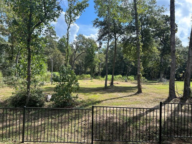 13881 Park Ave, Conroe, TX 77384