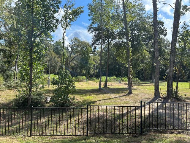 13881 Park Ave, Conroe, TX 77384