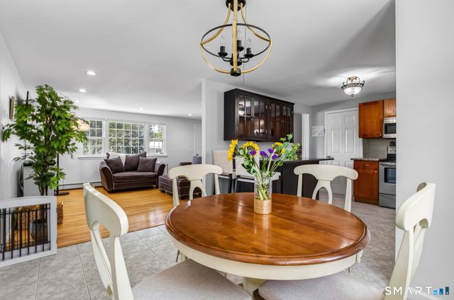 5 Beatrice Drive, North Haven, CT 06473