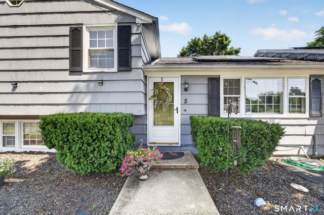 5 Beatrice Drive, North Haven, CT 06473
