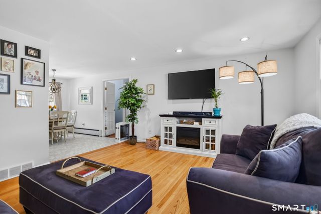 5 Beatrice Drive, North Haven, CT 06473