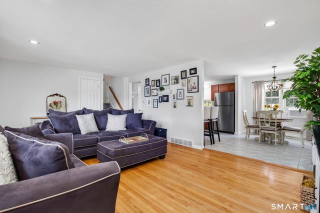 5 Beatrice Drive, North Haven, CT 06473