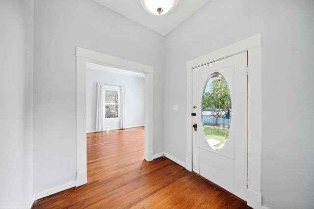 1247 Columbia Street, Houston, TX 77008