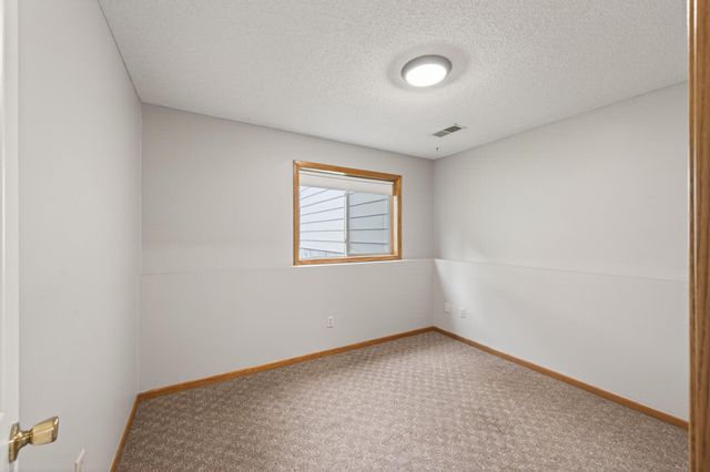 12515 Hummingbird Street NW, Coon Rapids, MN 55448