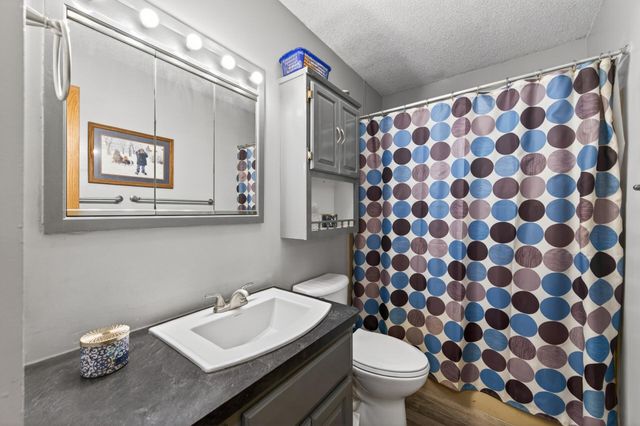 12515 Hummingbird Street NW, Coon Rapids, MN 55448