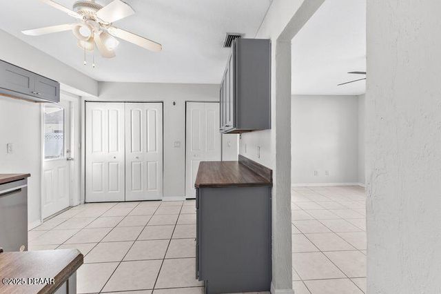 1321 Mollie Road Mollie Rd Daytona Beach Fl 321, Daytona Beach, FL 32114