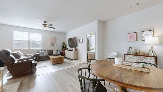 136 Olivia Cir, Chapel Hill, TN 37034