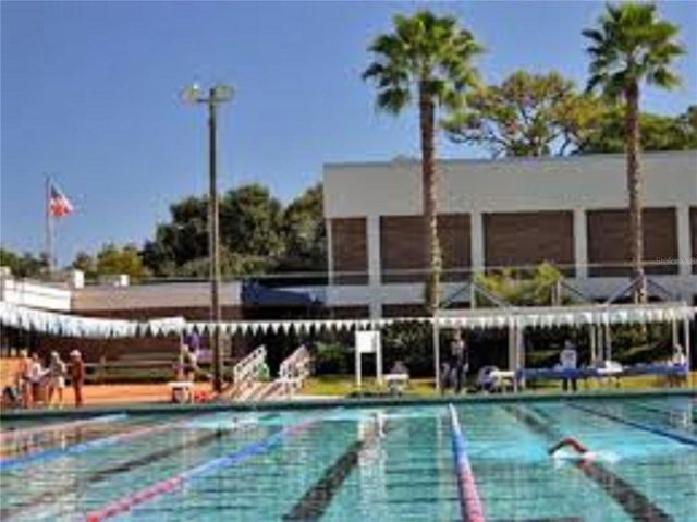 2541 FLOYD STREET, Sarasota, FL 34239