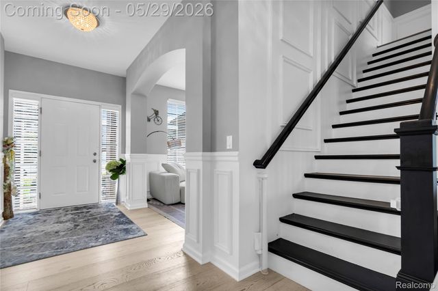 1977 Hazel Nut Lane, Troy, MI 48085
