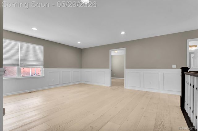 1977 Hazel Nut Lane, Troy, MI 48085