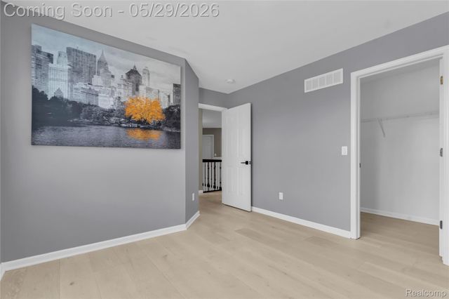 1977 Hazel Nut Lane, Troy, MI 48085