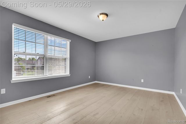 1977 Hazel Nut Lane, Troy, MI 48085