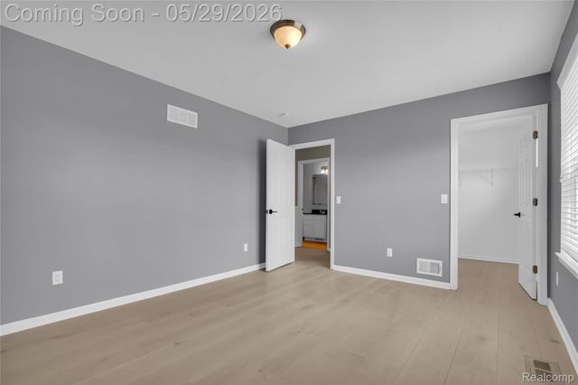 1977 Hazel Nut Lane, Troy, MI 48085