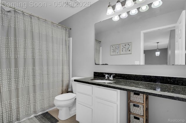 1977 Hazel Nut Lane, Troy, MI 48085