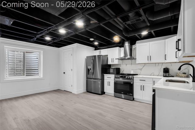 1977 Hazel Nut Lane, Troy, MI 48085