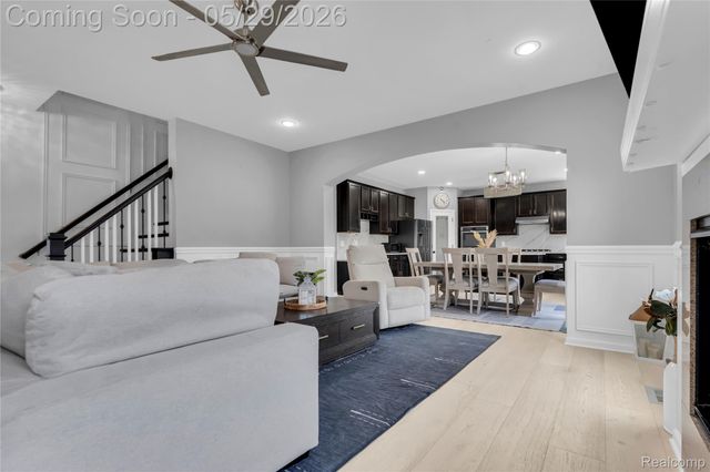 1977 Hazel Nut Lane, Troy, MI 48085