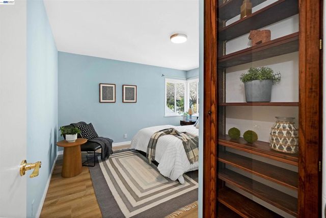 18522 Madison Ave, Castro Valley, CA 94546