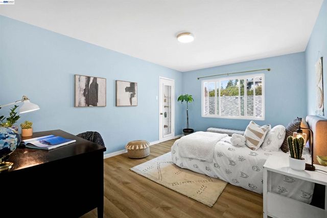 18522 Madison Ave, Castro Valley, CA 94546