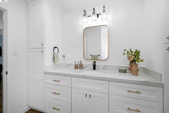 18522 Madison Ave, Castro Valley, CA 94546