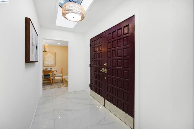 18522 Madison Ave, Castro Valley, CA 94546