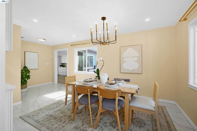 18522 Madison Ave, Castro Valley, CA 94546