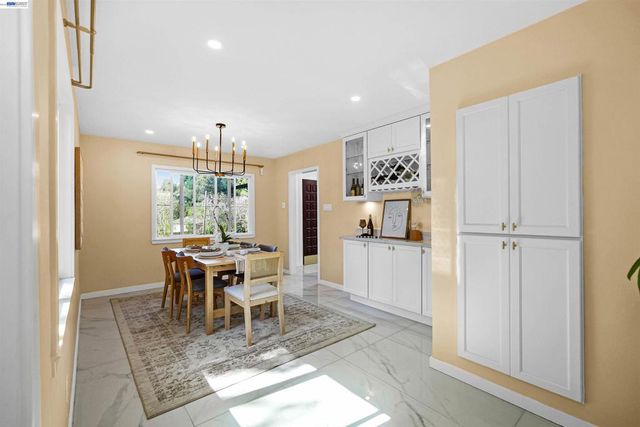 18522 Madison Ave, Castro Valley, CA 94546