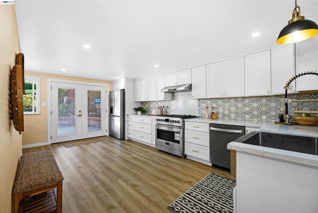 18522 Madison Ave, Castro Valley, CA 94546