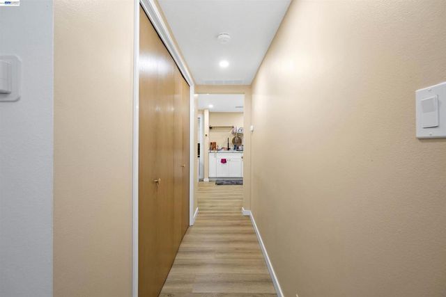 18522 Madison Ave, Castro Valley, CA 94546