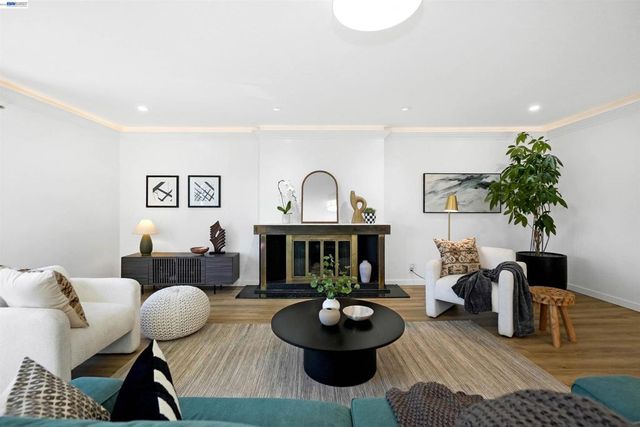 18522 Madison Ave, Castro Valley, CA 94546