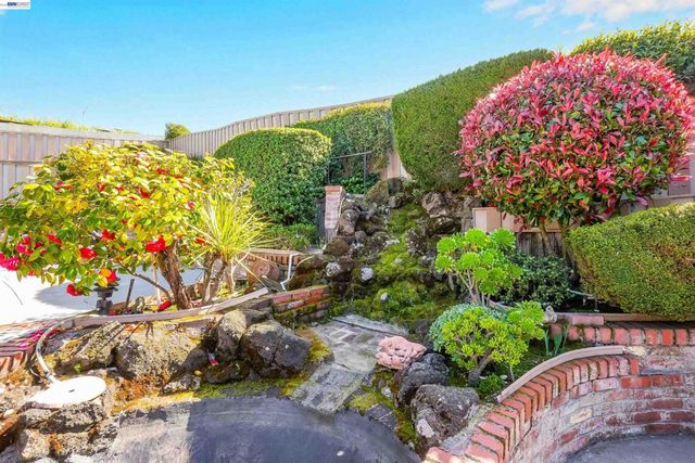 18522 Madison Ave, Castro Valley, CA 94546