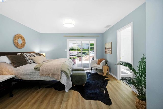 18522 Madison Ave, Castro Valley, CA 94546