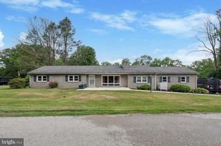 10 OLD SPRING RD, Coatesville, PA 19320