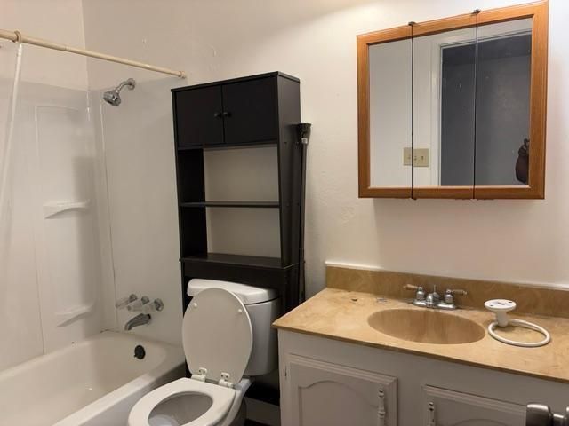 14667 Lourdes Drive, Houston, TX 77049