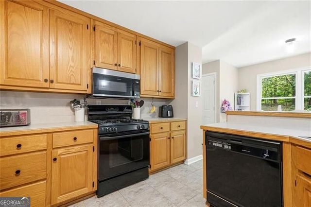 285 Hidden Branches Trail, Canton, GA 30115