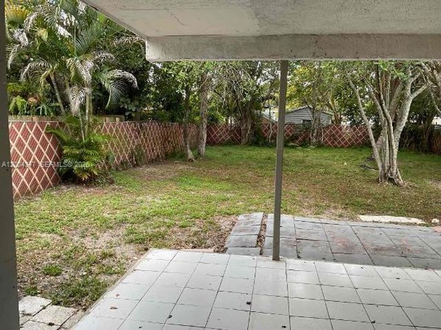 1389 SW 24th Ave, Fort Lauderdale, FL 33312