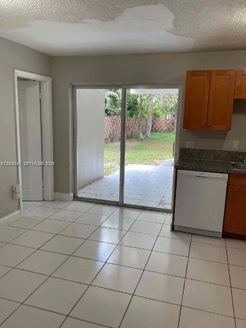 1389 SW 24th Ave, Fort Lauderdale, FL 33312