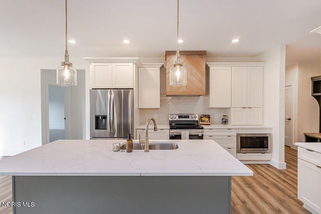 9024 Driftwood Court, Sylvania, OH 43560