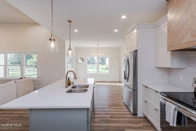 9024 Driftwood Court, Sylvania, OH 43560