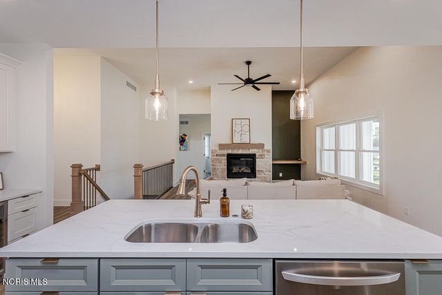 9024 Driftwood Court, Sylvania, OH 43560