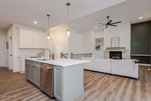9024 Driftwood Court, Sylvania, OH 43560