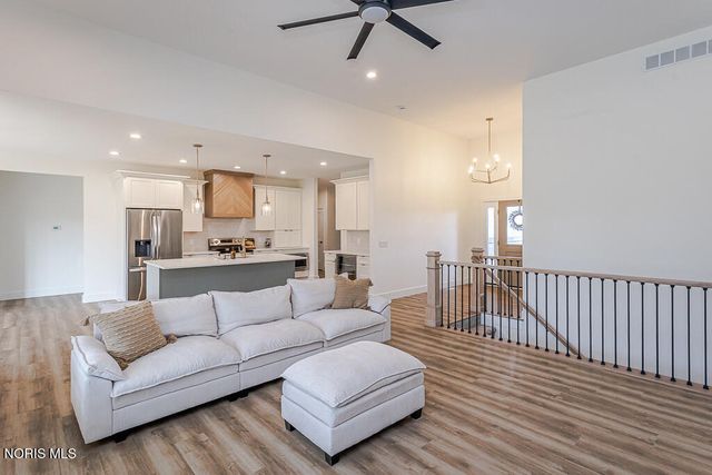 9024 Driftwood Court, Sylvania, OH 43560