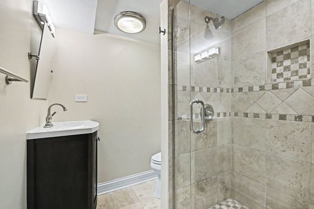 17364 W Westwind Drive, Gurnee, IL 60031