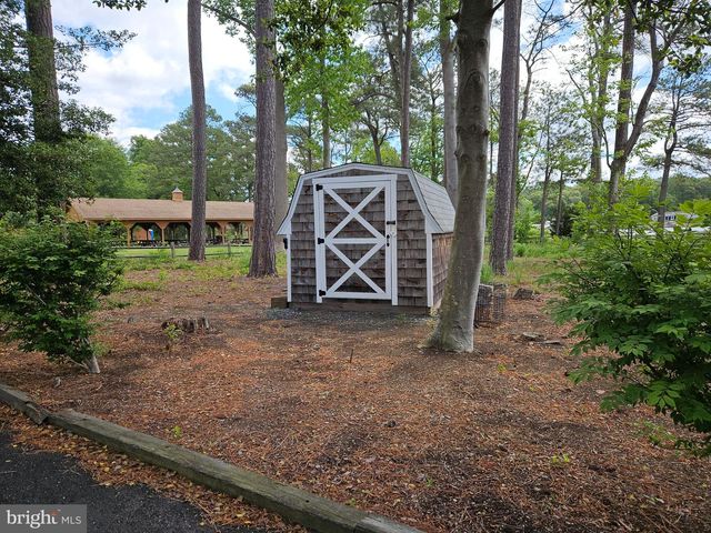 15 PINEWATER DR, Harbeson, DE 19951