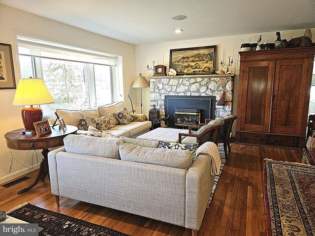 15 PINEWATER DR, Harbeson, DE 19951