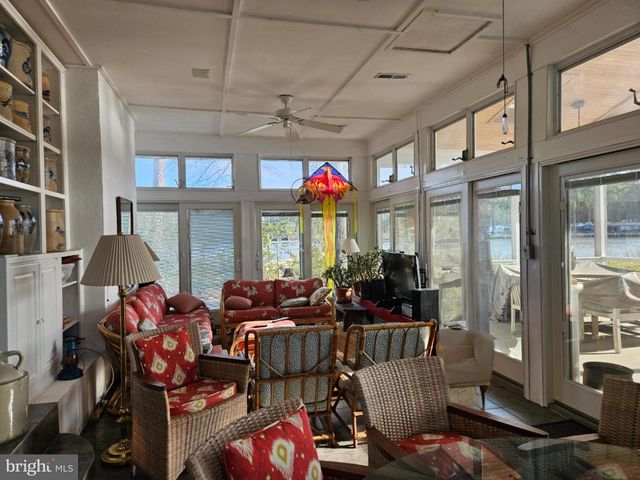15 PINEWATER DR, Harbeson, DE 19951