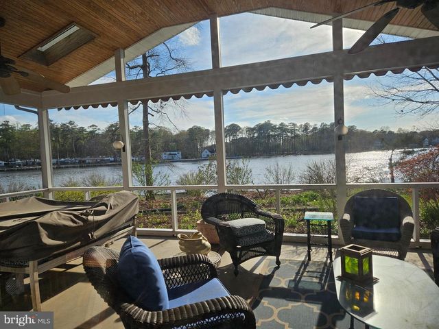 15 PINEWATER DR, Harbeson, DE 19951
