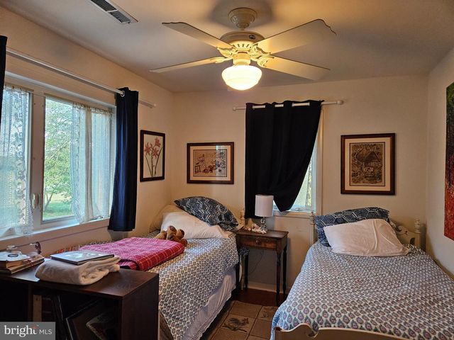 15 PINEWATER DR, Harbeson, DE 19951