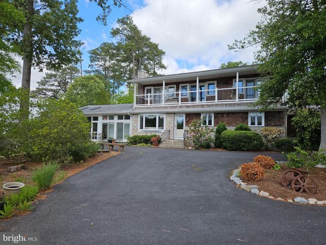 15 PINEWATER DR, Harbeson, DE 19951