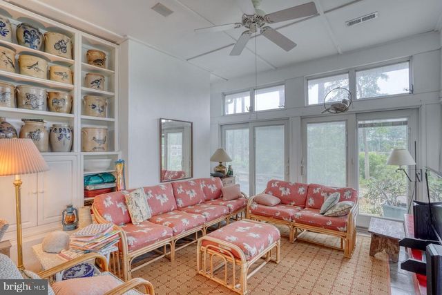 15 PINEWATER DR, Harbeson, DE 19951