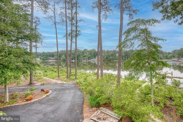 15 PINEWATER DR, Harbeson, DE 19951
